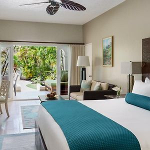 Oleander Gardenview Suite